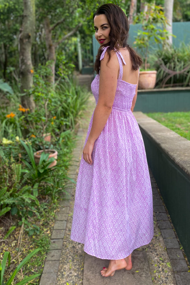 Light purple midi on sale dress