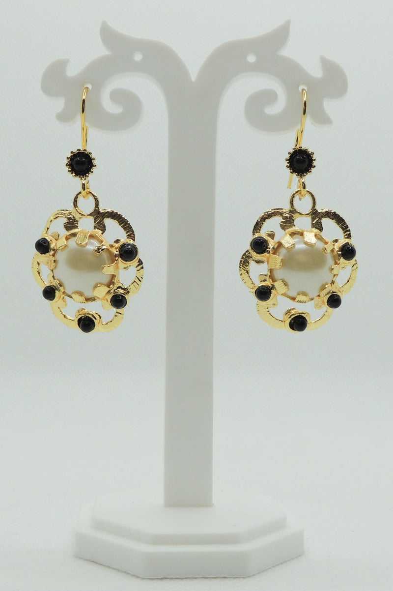 Sashi Earrings In Black